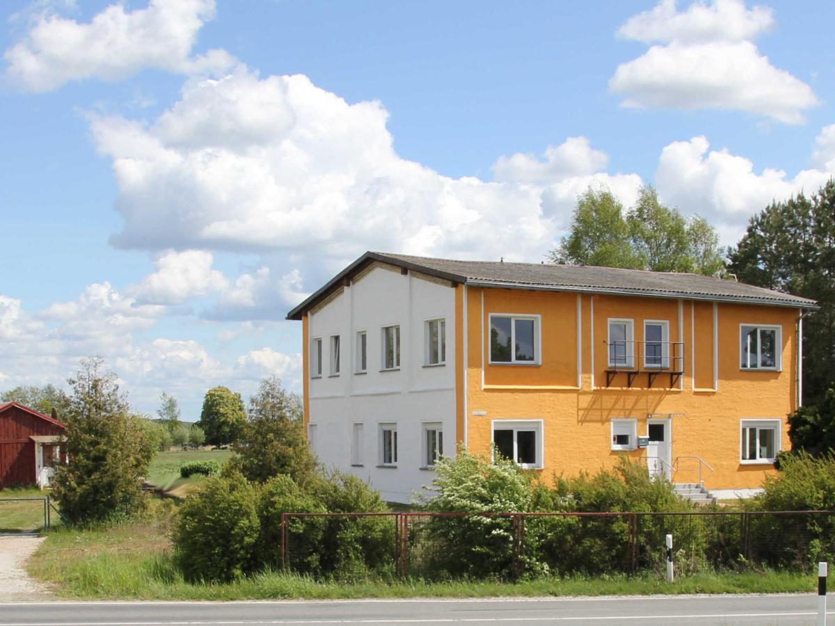 Ferienwohnung am alten Gutshaus Nossentiner Huette Exterior foto