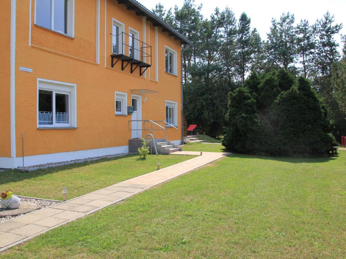 Ferienwohnung am alten Gutshaus Nossentiner Huette Exterior foto